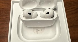 Used
													Apple AirPods Pro 2 - USB-C, photo 2 of 5