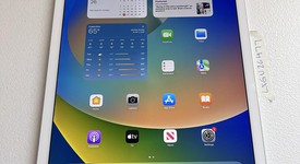 Good
													Apple iPad Pro 12.9" 2nd Gen 2017 - Wi-Fi, Silver, 256 GB, photo 1 of 12