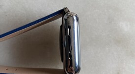 Good
													Apple Watch Series 3 42mm - Unlocked, Silver, A1861, Stainless, photo 4 of 9