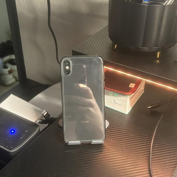 Apple iPhone Xs - Unlocked, 64 GB, Gray, A1920