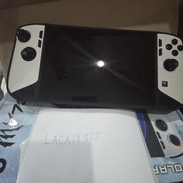 MSI Claw 8 AI Plus - 2 TB, White, 32 GB, Intel Core Ultra 7, Polar Tempest Edition