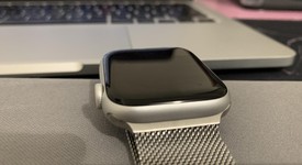 Mint
													Apple Watch Series 4 44mm - Unlocked, Silver, A1976 - Cellular, Nike, photo 5 of 12