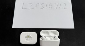 Used
													Apple AirPods Pro 2 - USB-C, photo 5 of 5