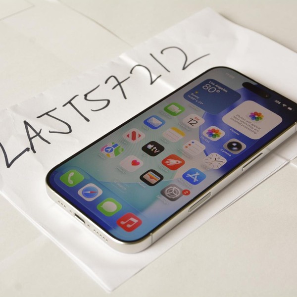 Apple iPhone 16 Pro - Unlocked, 512 GB, White, A3083