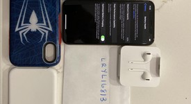 Good
													Apple iPhone Xs - Unlocked, Gold, 64 GB, A1920, photo 5 of 7