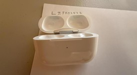 Used
													Apple AirPods Pro 2nd Gen - USB-C, photo 2 of 8