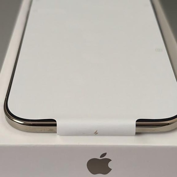 Apple iPhone Air - Unlocked, 256 GB, Light Gold, A3260