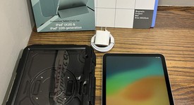 Mint
													Apple iPad 10th Gen - Wi-Fi, Silver, 64 GB, A2696, photo 1 of 8