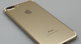 Mint
													Apple iPhone 7 Plus - Unlocked, Gold, 128 GB, A1661, photo 3 of 6