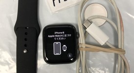 Good
													Apple Watch SE 1st Gen 44mm - Unlocked, Gray, A2354 - Cellular, Aluminum, photo 1 of 7