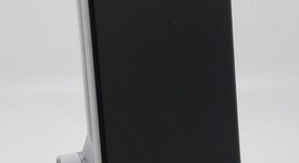 Fair
													Apple iPhone SE 2nd Gen 2020 - Unlocked, White, 64 GB, A2275, photo 3 of 9