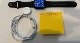 Good
													Apple Watch SE 2nd Gen 40mm - Midnight, A2722 - GPS, Aluminum, photo 1 of 3