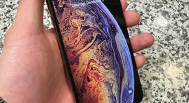 Mint
													Apple iPhone Xs Max - Unlocked, Gold, 256 GB, A1921, photo 1 of 8
