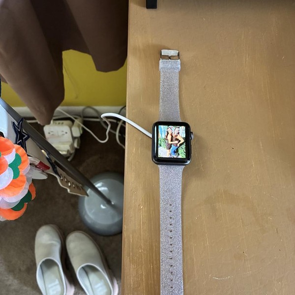 Apple Watch Series 3 42mm - Gray, A1859, Aluminum - GPS