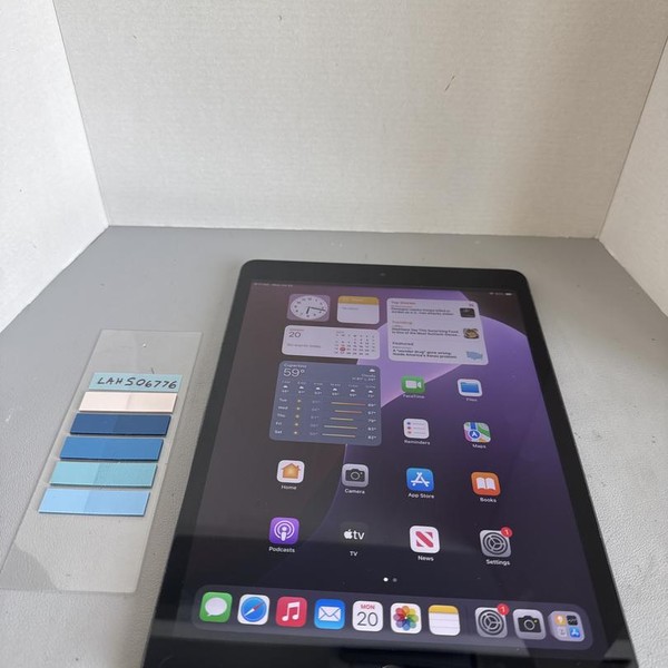 Apple iPad (9th Gen) - Wi-Fi, 256 GB, Gray, A2602
