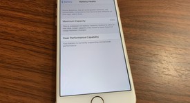 Mint
													Apple iPhone 8 - Xfinity, Gold, 64 GB, A1863, photo 2 of 5