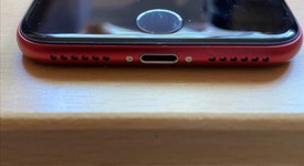 Good
													Apple iPhone SE 2nd Gen 2020 - Verizon, Red, 64 GB, A2275, photo 4 of 10