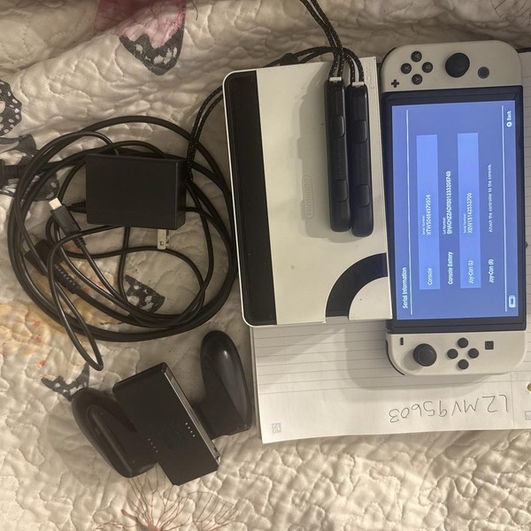 Nintendo Switch - OLED - White, 64 GB