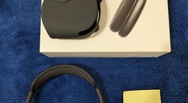 Used
													Apple AirPods Max - Gray, photo 1 of 8
