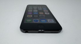 Good
													Apple iPod Touch 6th Gen - Wi-Fi, Gray, 32 GB, photo 3 of 6