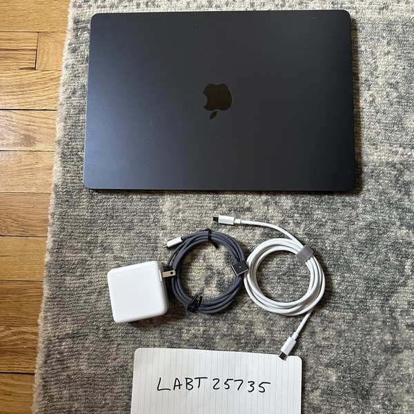 MacBook Air 2023 (M2) - 15 inch - 1 TB, Midnight, 16 GB, Apple M2