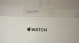 New
													Apple Watch SE 2nd Gen 40mm - Unlocked, Midnight, A2726 - Cellular, Aluminum, photo 3 of 4