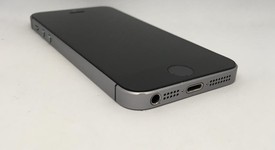 Good
													Apple iPhone SE 1st Gen 2016 - Unlocked, Grey, 32 GB, A1662, photo 5 of 12