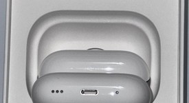 Used
													Apple AirPods Pro 2nd Gen - Lightning, photo 3 of 6