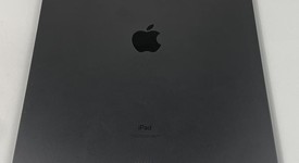 Good
													Apple iPad Pro 12.9" 5th Gen 2021 - Unlocked, Gray, 256 GB, photo 3 of 7