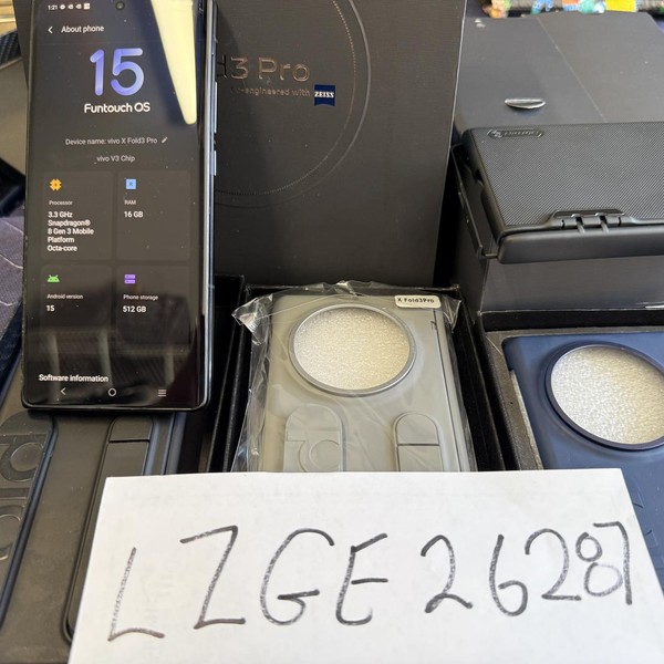 vivo X Fold3 Pro - Unlocked Non-US, 512 GB, Black, 16 GB