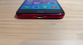 Good
													Apple iPhone SE 3rd Gen 2022 - Unlocked, Red, 64 GB, A2595, photo 3 of 14