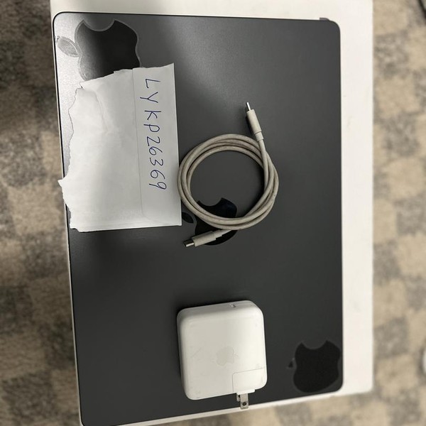 MacBook Pro Late 2023 (M3) - 14 inch - 512 GB, Black, 18 GB, Apple M3 Pro 11-core, 14-core GPU