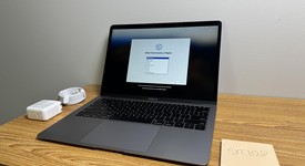 Good
													MacBook Air 2019 - 13" - I5, Gray, 128 GB, 8 GB, photo 1 of 8