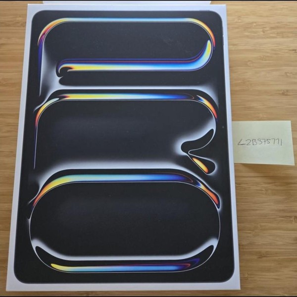 Apple iPad Pro 13 inch (M4) 2024 - Unlocked, 256 GB, Black, 8 GB, A2926, Standard Glass