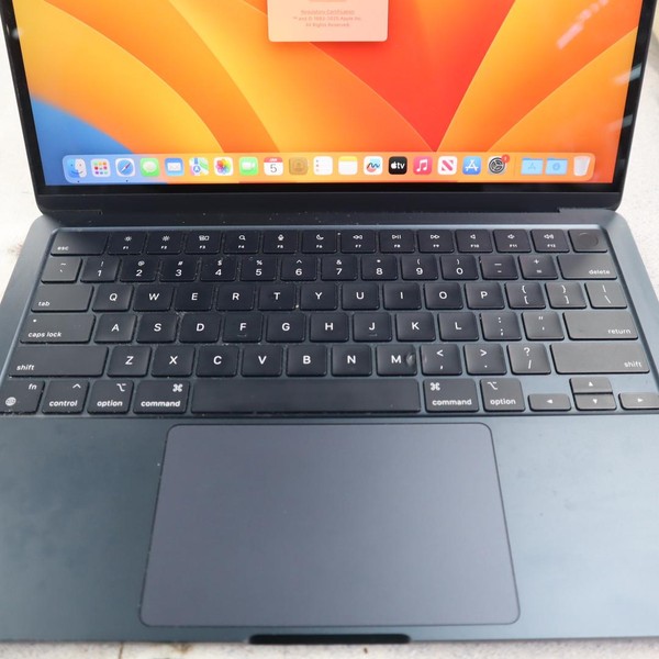 MacBook Air 2022 (M2) - 13 inch - Apple M2, Midnight, 256 GB, 8 GB