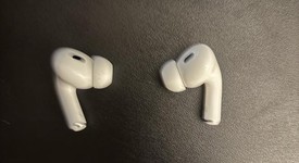 Used
													Apple AirPods 2nd Gen - Wireless Case, photo 4 of 4