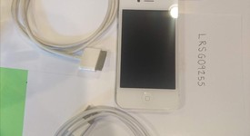 Good
													Apple iPhone 4 - Unlocked, White, 8 GB, A1332, GSM, photo 6 of 6