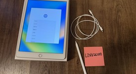 Good
													Apple iPad 8th Gen - Wi-Fi, Gold, 32 GB, A2270, photo 1 of 7