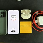 Mint OnePlus 15 - Unlocked, 256 GB, Infinite Black, 12 GB