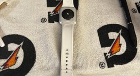Mint
													Apple Watch SE 2nd Gen 44mm - Unlocked, Starlight, A2727 - Cellular, Aluminum, photo 5 of 5