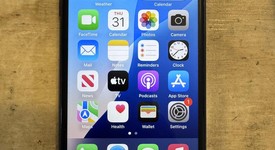 Fair
													Apple iPhone SE 3rd Gen 2022 - T-Mobile, Midnight, 64 GB, A2595, photo 1 of 10