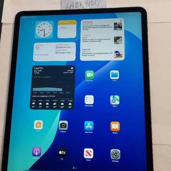 Apple iPad Pro 12.9 inch 3rd Gen 2018 - Unlocked, 256 GB, Gray, A2014