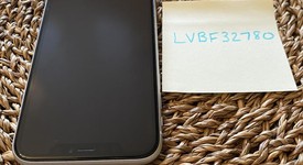 Good
													Apple iPhone Xr - AT&T, White, 64 GB, A1984, photo 3 of 9