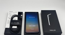 Mint
													Samsung Galaxy S25 - AT&T, Navy Blue, 128 GB, 12 GB, SM-S931U, photo 1 of 4