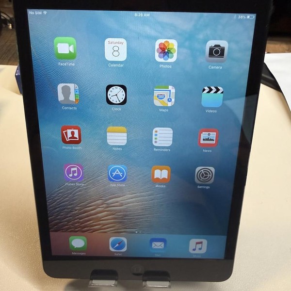 Apple iPad Mini - Unlocked, 16 GB, Black