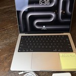 Mint MacBook Pro 2025 - 14 inch - 512 GB, Silver, 16 GB, Apple M5