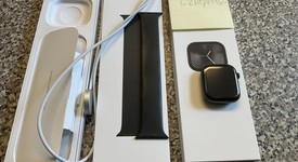 Mint
													Apple Watch Series 10 46mm - Unlocked, Slate, A3003 - Cellular, Titanium, photo 2 of 8