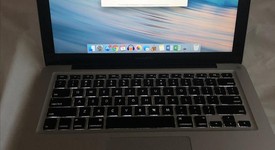 Good
													MacBook Pro 2011 (Unibody) - 13" - Silver, 500 GB, 4 GB, photo 2 of 10