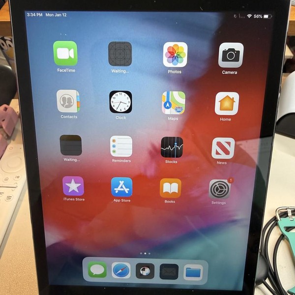 Apple iPad Mini 2 Retina - Unlocked, 16 GB, Black