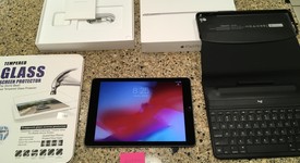 Good
													Apple iPad Pro 9.7" - Wi-Fi, Gray, 128 GB, A1673, photo 1 of 8